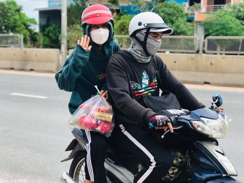 Đông trùng hạ thảo Hector chung tay tiếp sức người dân vùng dịch về quê